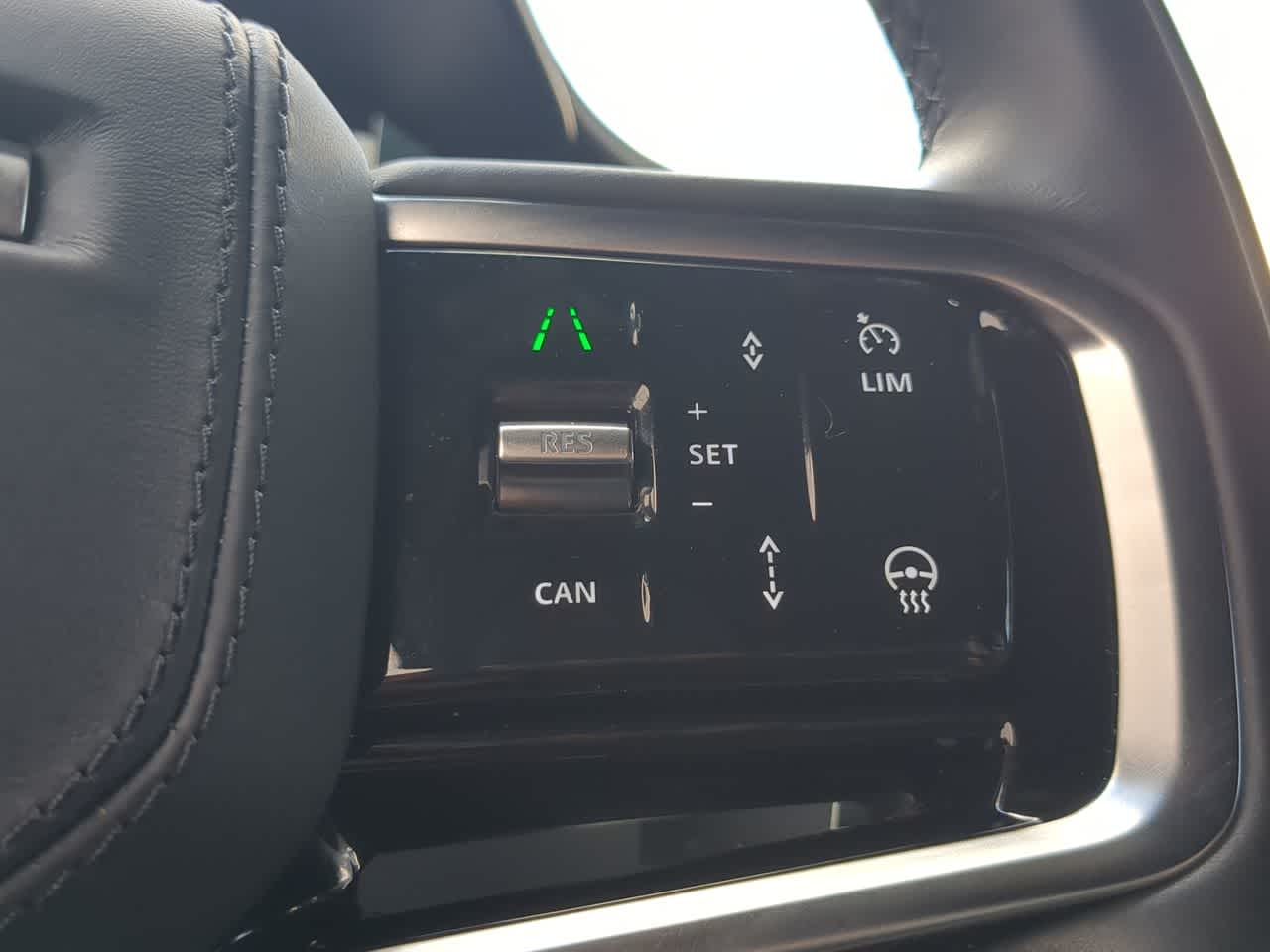 Thumbnail: 2025 Land Rover Range Rover Sport - 26