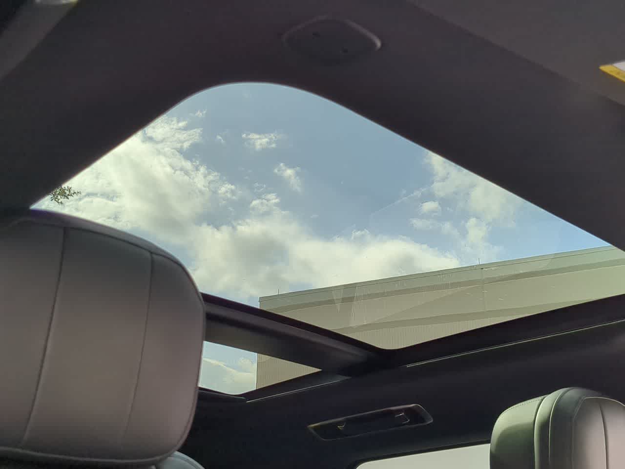 Thumbnail: 2024 Land Rover Range Rover Sport - 18