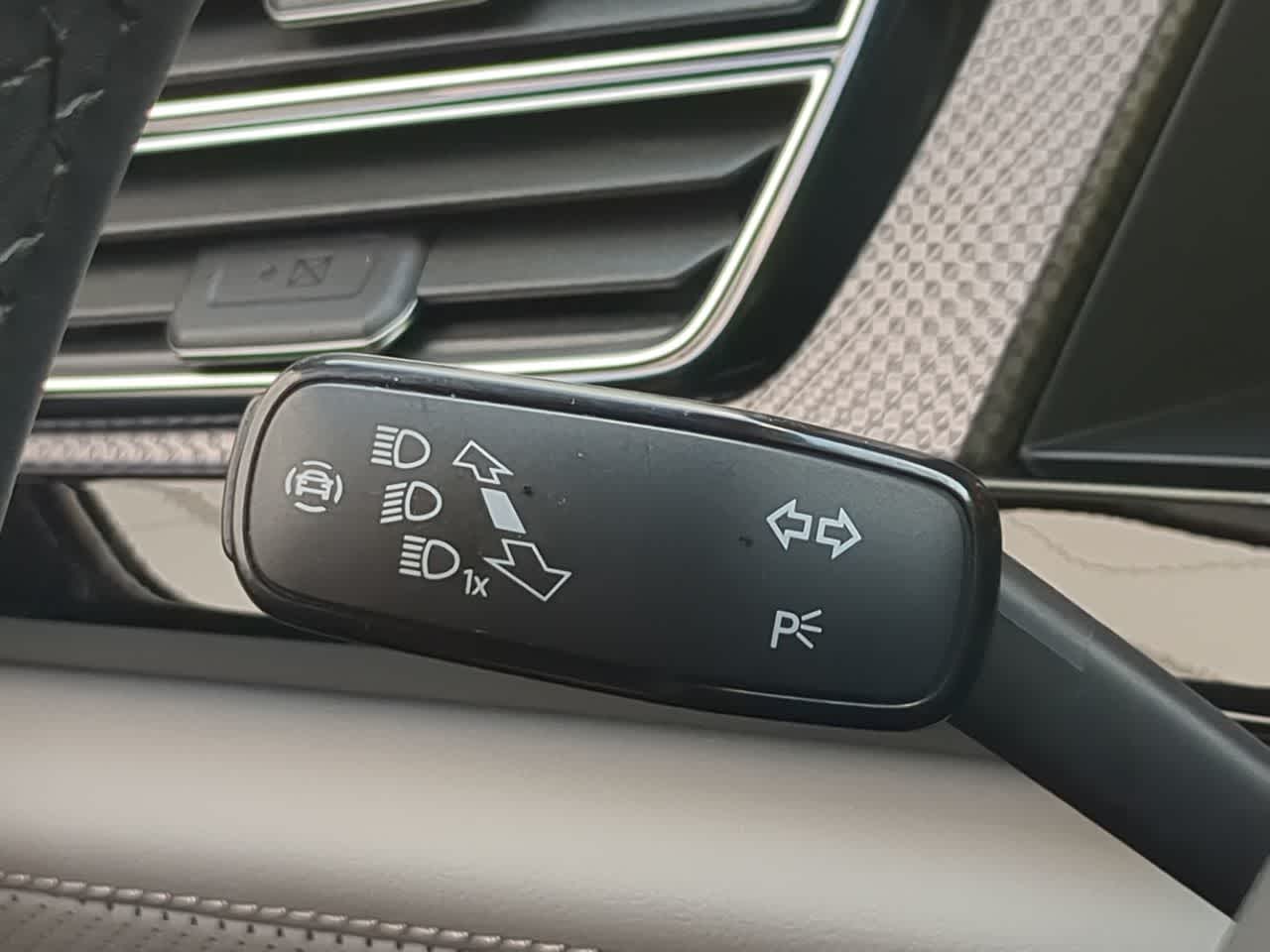 Thumbnail: 2024 Volkswagen Atlas - 27