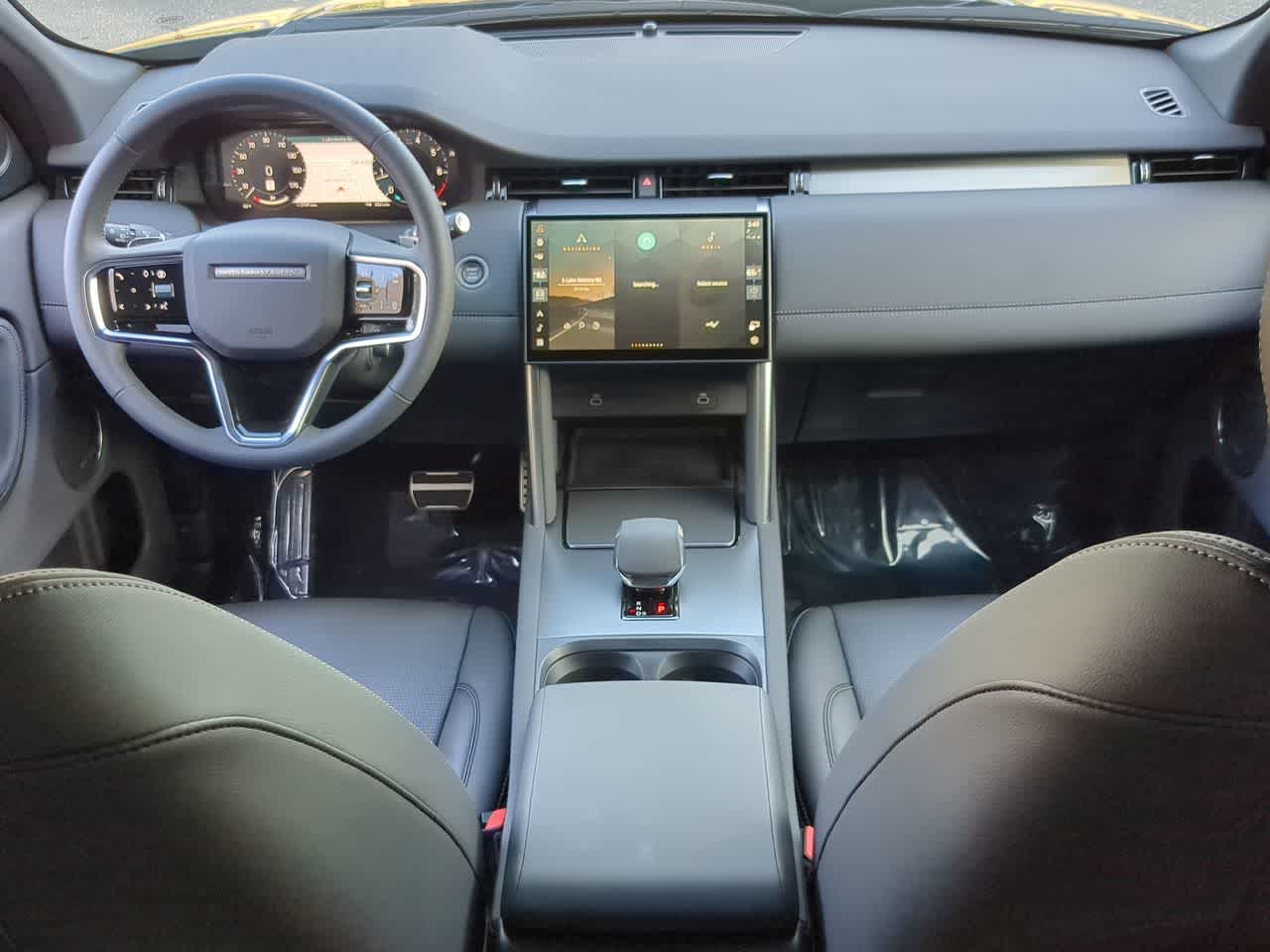 Thumbnail: 2025 Land Rover Discovery Sport - 15