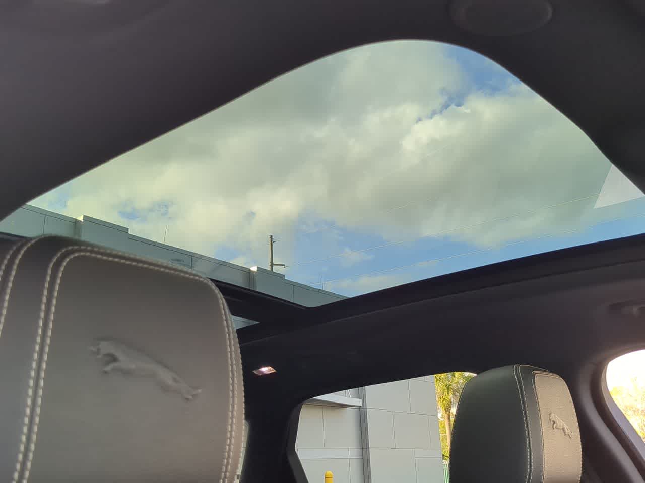 Thumbnail: 2025 Jaguar F-Pace - 18