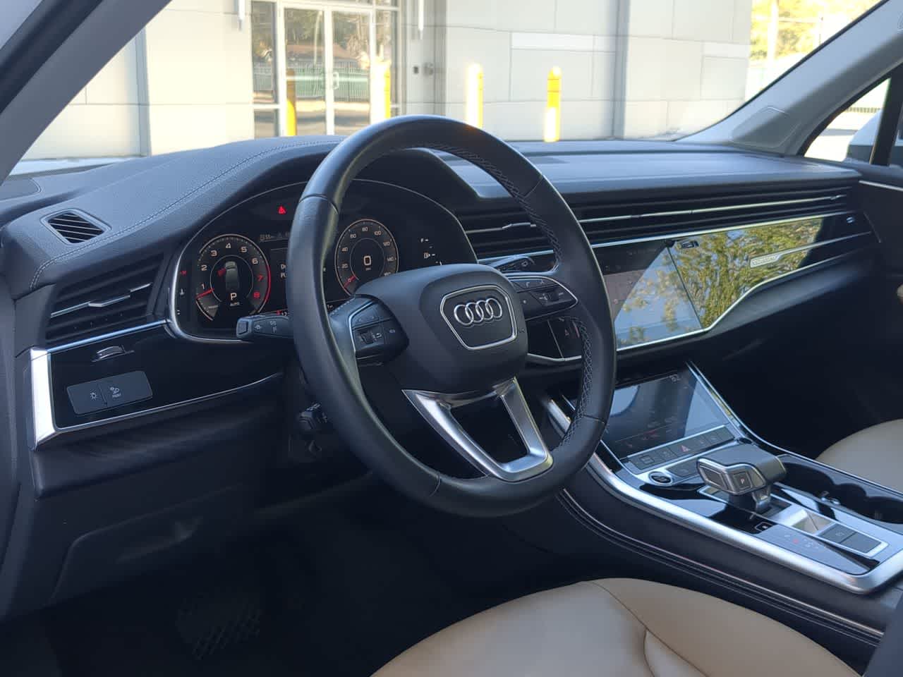 Thumbnail: 2025 Audi Q7 - 10