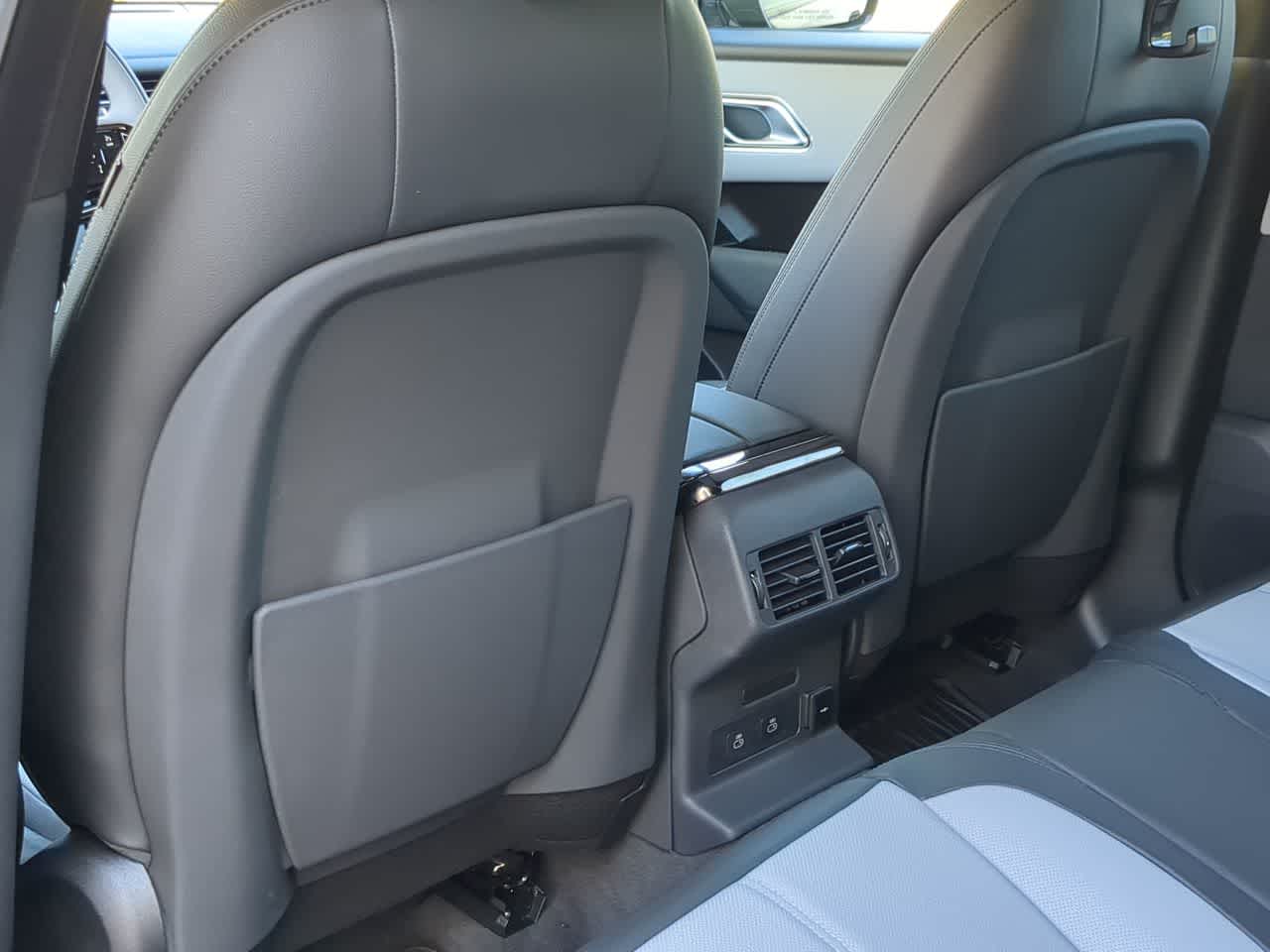 Thumbnail: 2026 Land Rover Range Rover Velar - 19