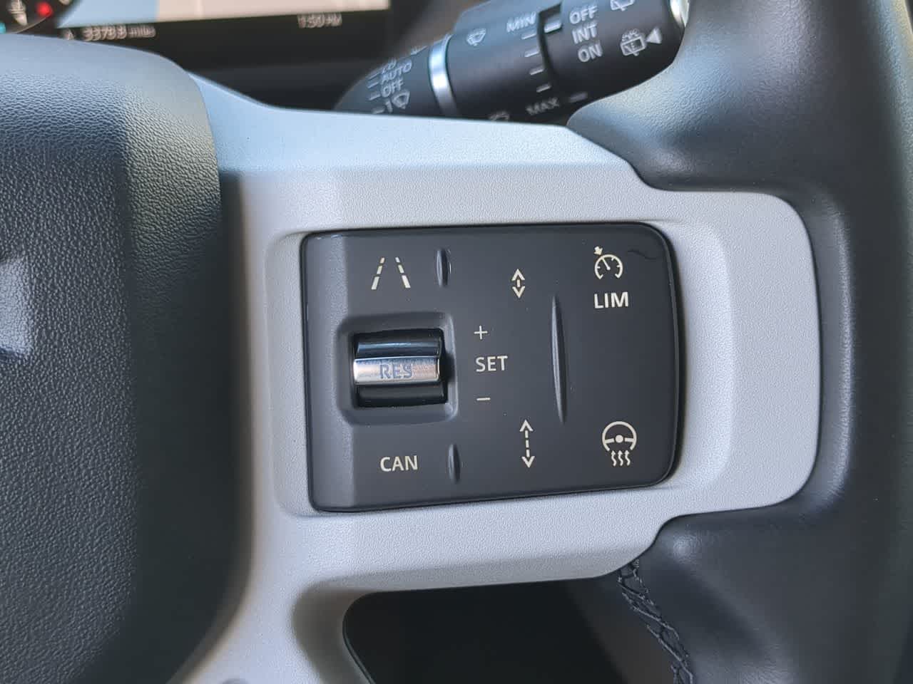 Thumbnail: 2025 Land Rover Defender - 26