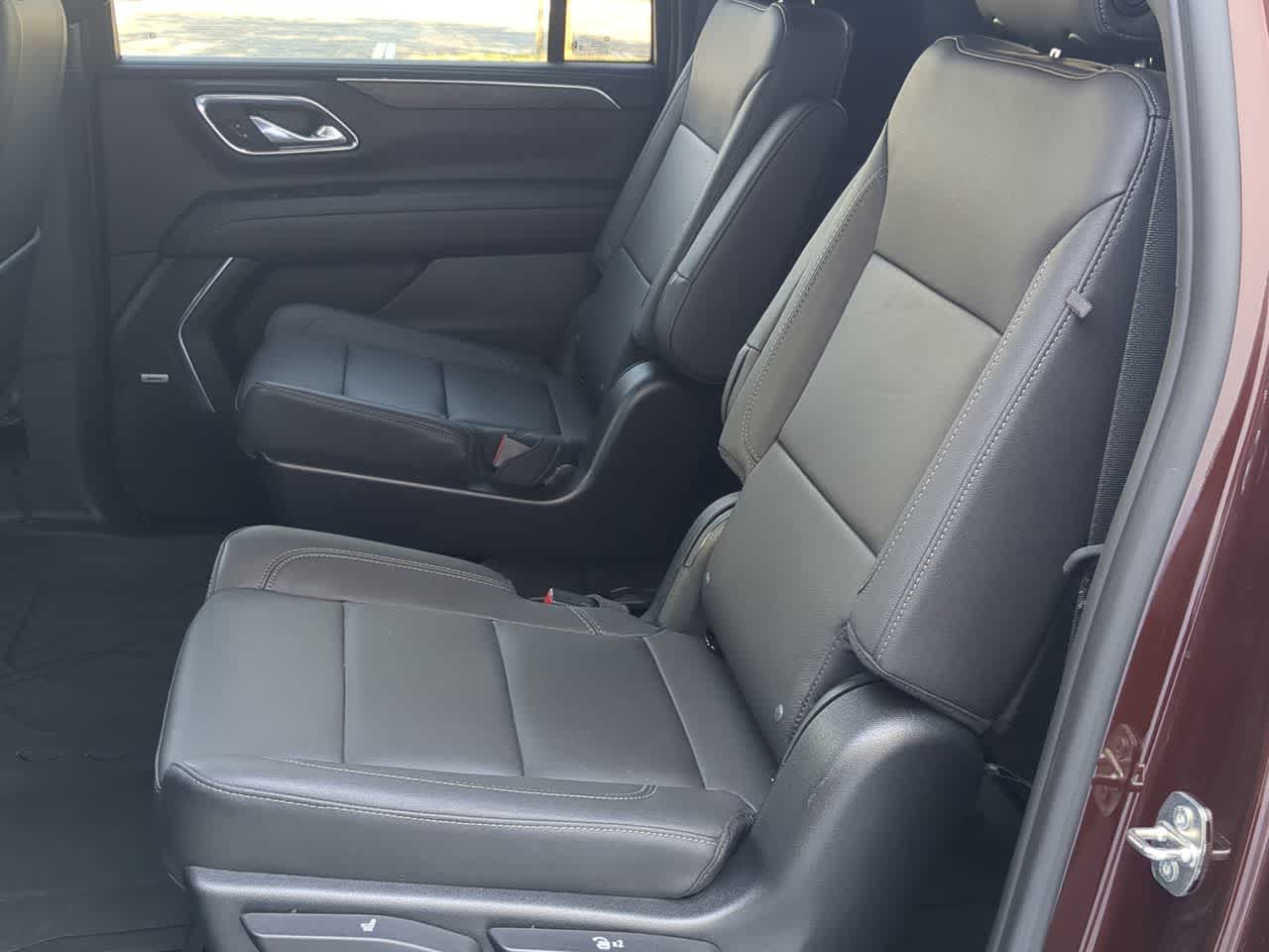 Thumbnail: 2023 Chevrolet Suburban - 17