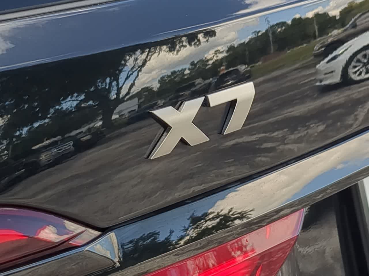 Thumbnail: 2021 BMW X7 - 13