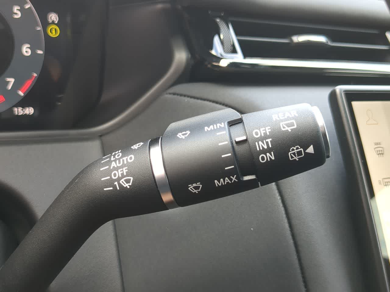 Thumbnail: 2026 Land Rover Range Rover Velar - 28