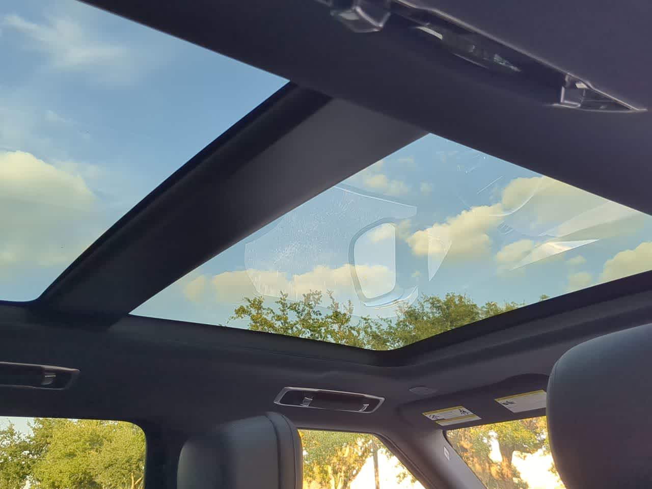 Thumbnail: 2024 Land Rover Range Rover Sport - 23