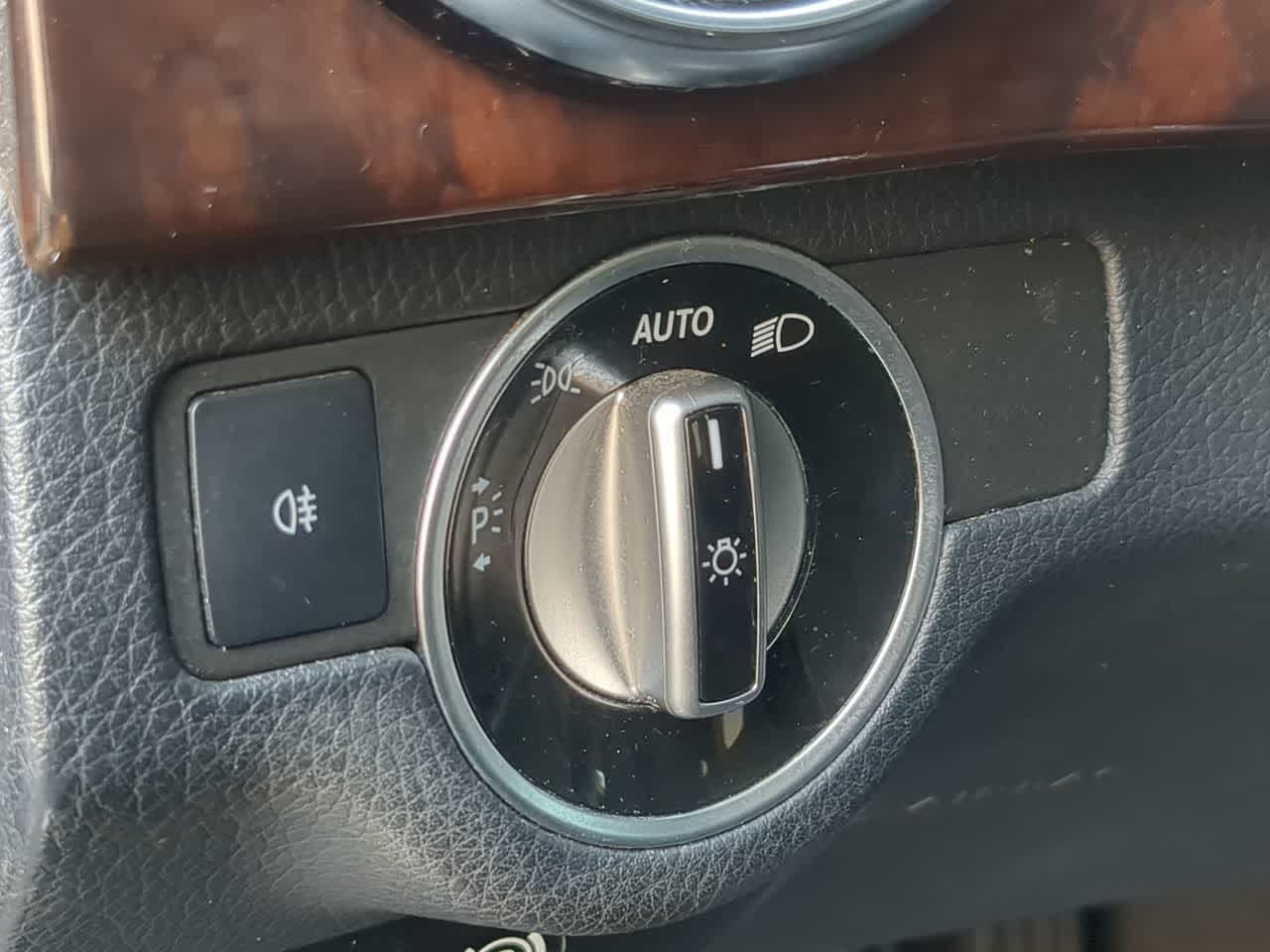 Thumbnail: 2015 Mercedes-Benz GLK - 34