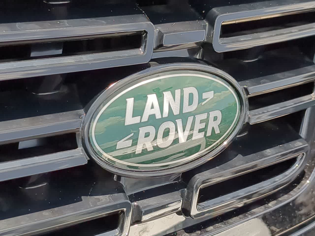 Thumbnail: 2025 Land Rover Range Rover Sport - 12