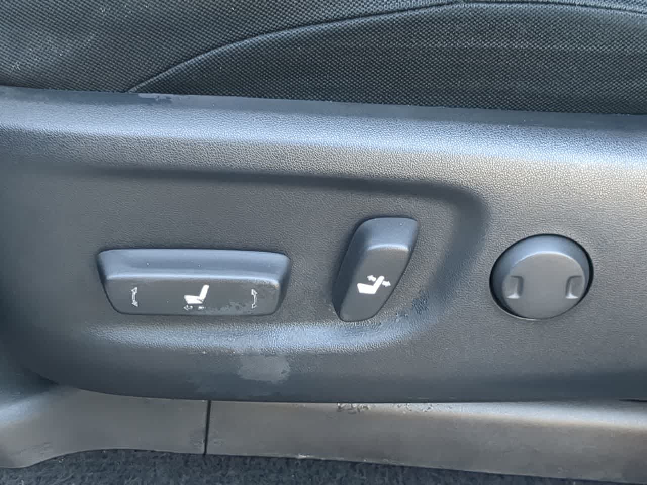 Thumbnail: 2016 Toyota 4Runner - 17