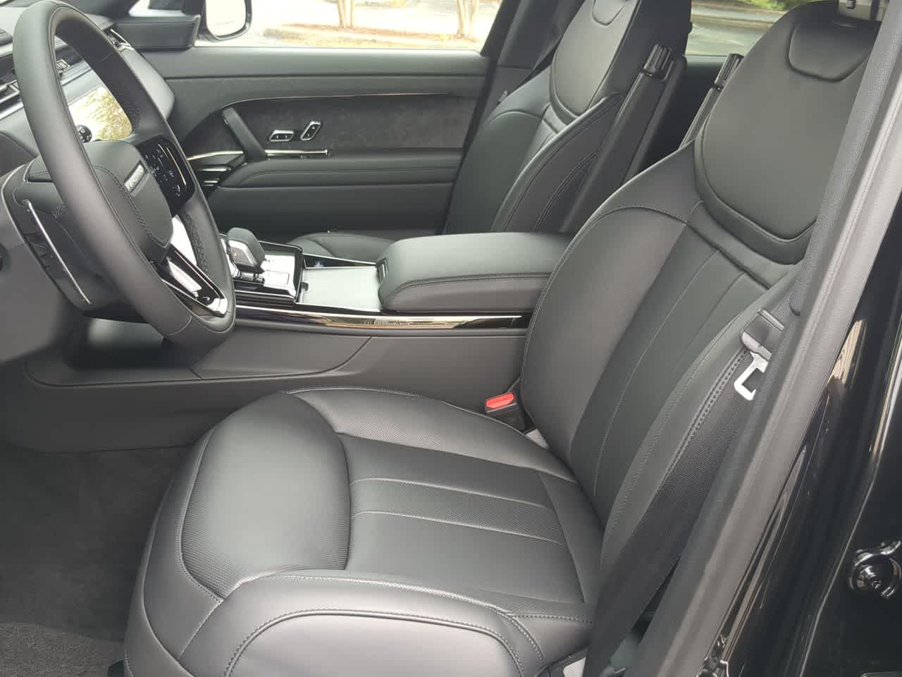 Thumbnail: 2026 Land Rover Range Rover Sport - 17