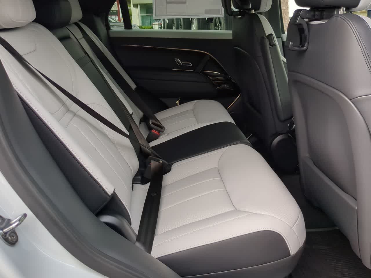 Thumbnail: 2025 Land Rover Range Rover Sport - 21