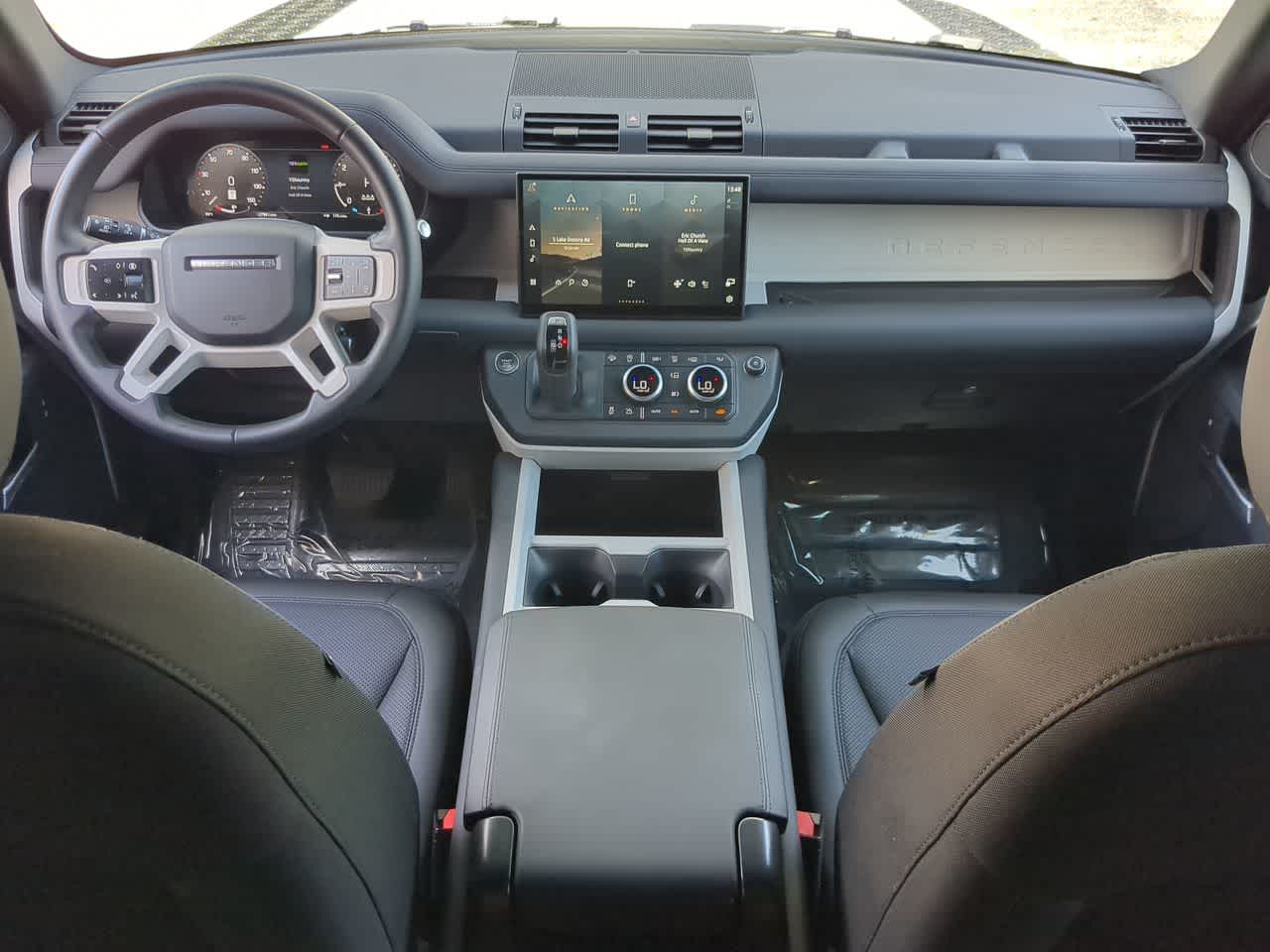 Thumbnail: 2025 Land Rover Defender - 15