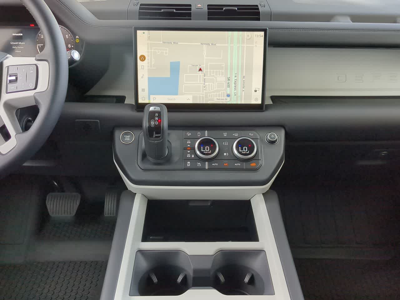 Thumbnail: 2025 Land Rover Defender - 30