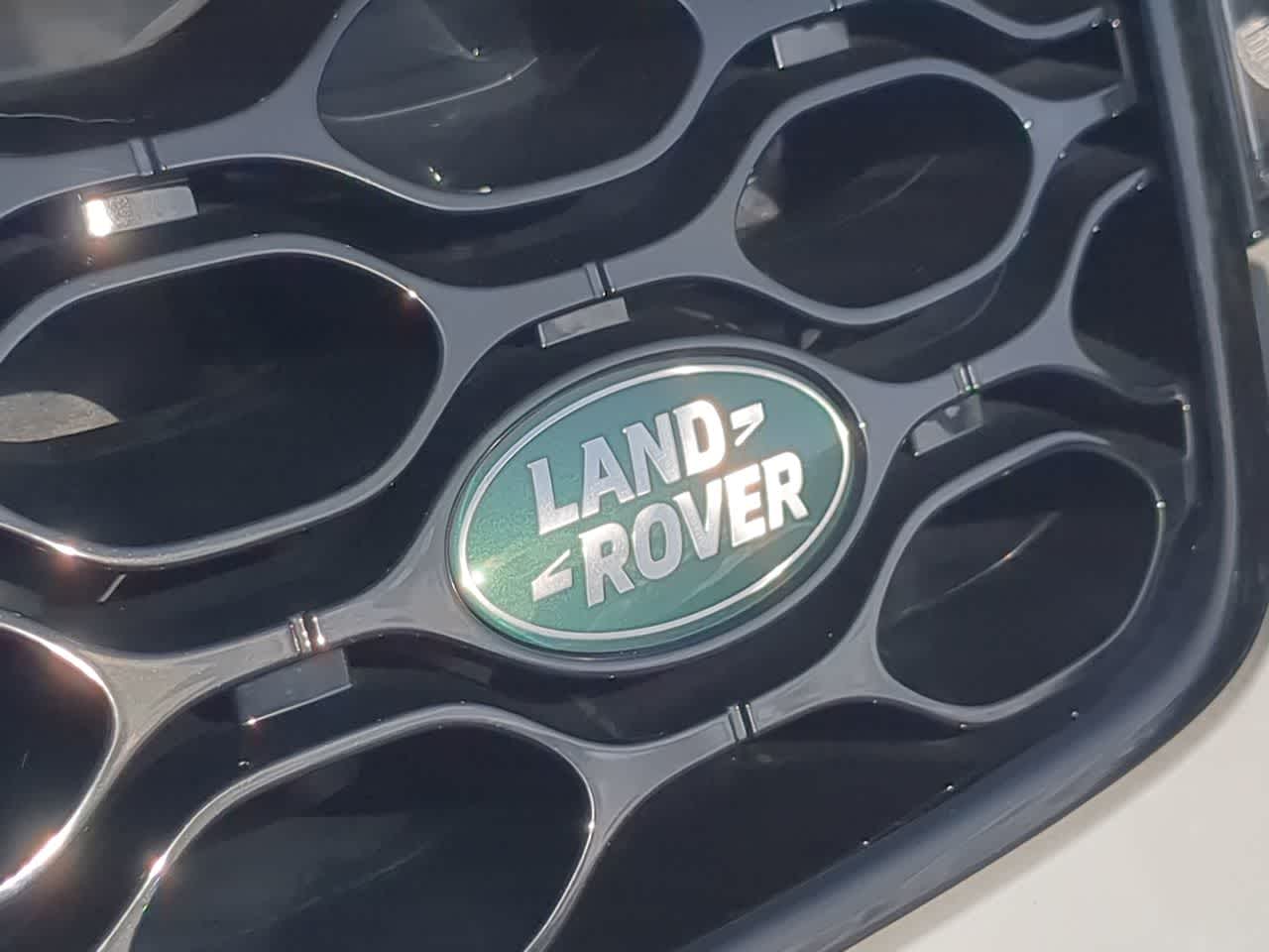 Thumbnail: 2025 Land Rover Discovery Sport - 12