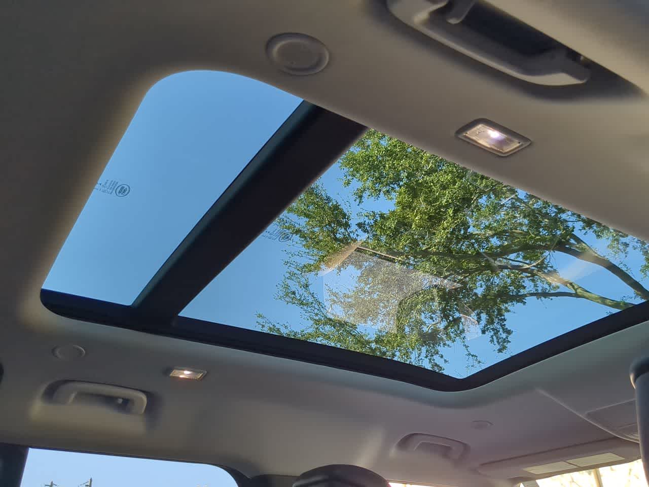 Thumbnail: 2020 Land Rover Defender - 23