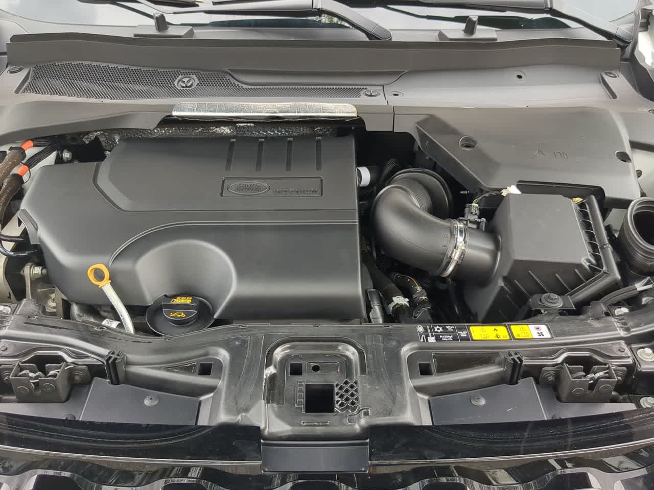 Thumbnail: 2025 Land Rover Discovery Sport - 15