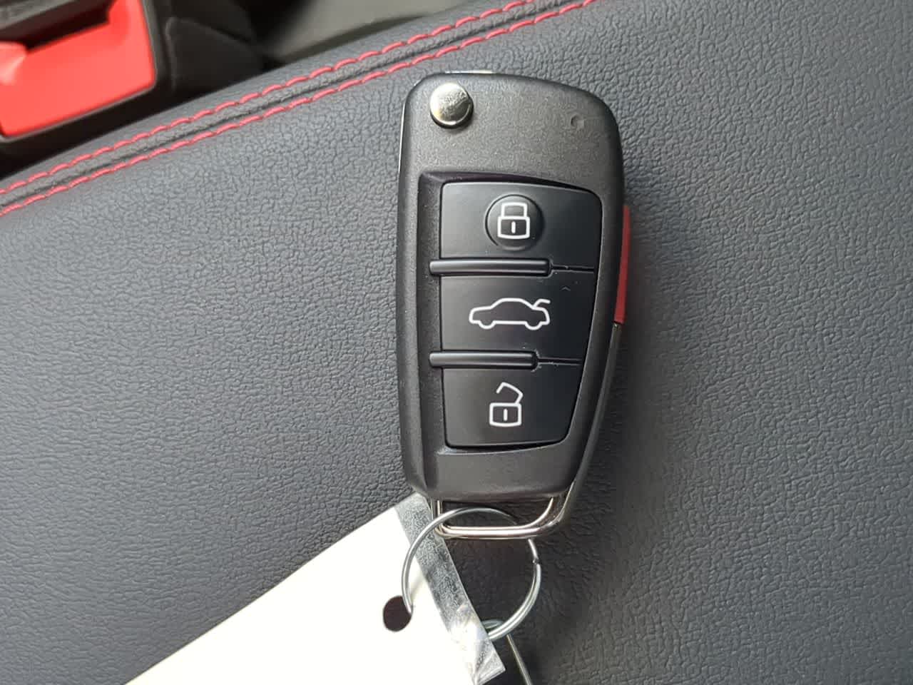 Thumbnail: 2025 Audi Q3 - 36