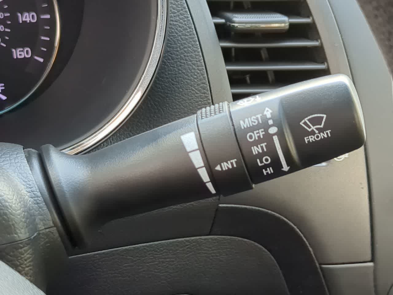 Thumbnail: 2016 Kia Forte - 25