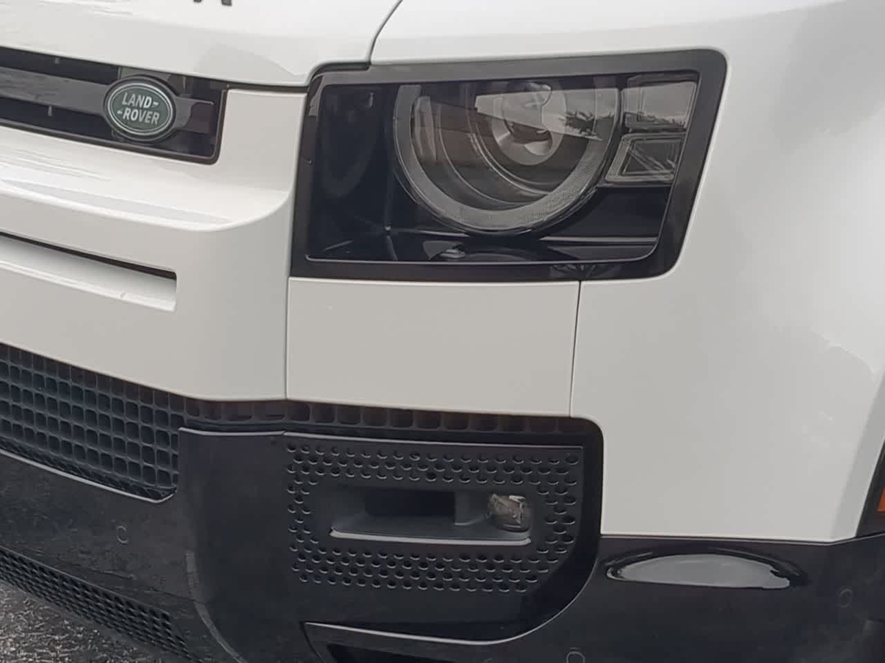 Thumbnail: 2025 Land Rover Defender - 11