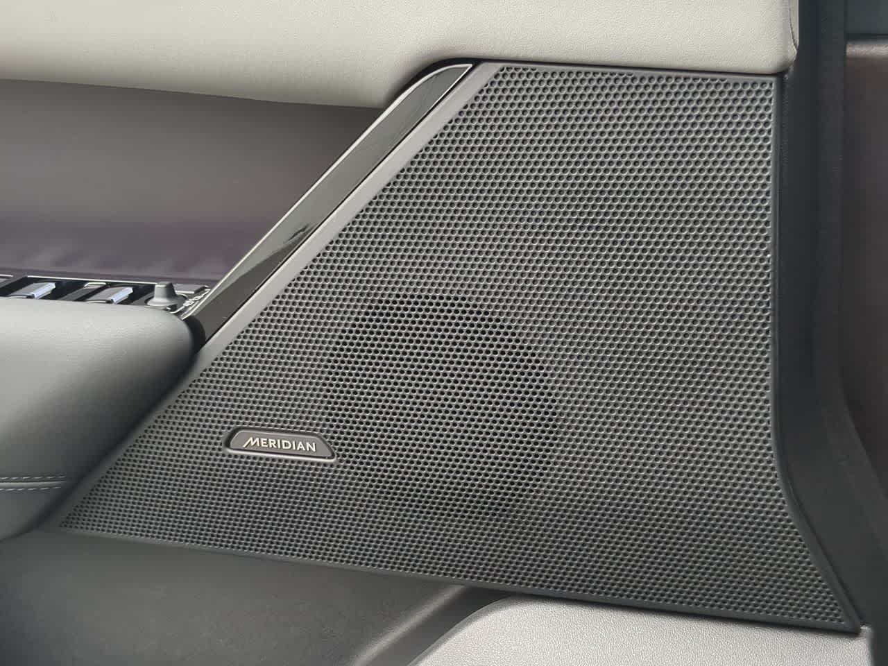 Thumbnail: 2026 Land Rover Range Rover Velar - 32