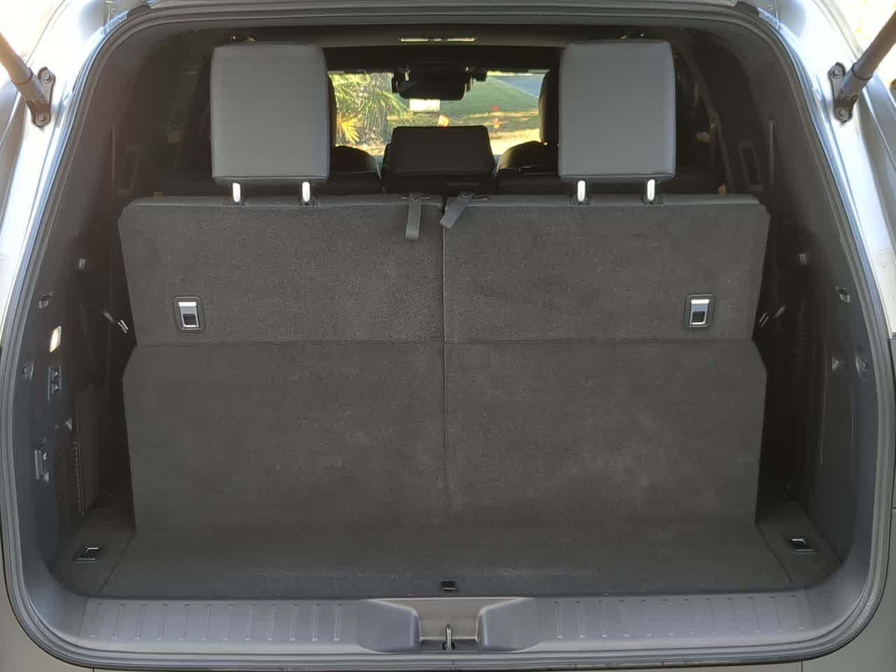 Thumbnail: 2025 Lexus LX - 36