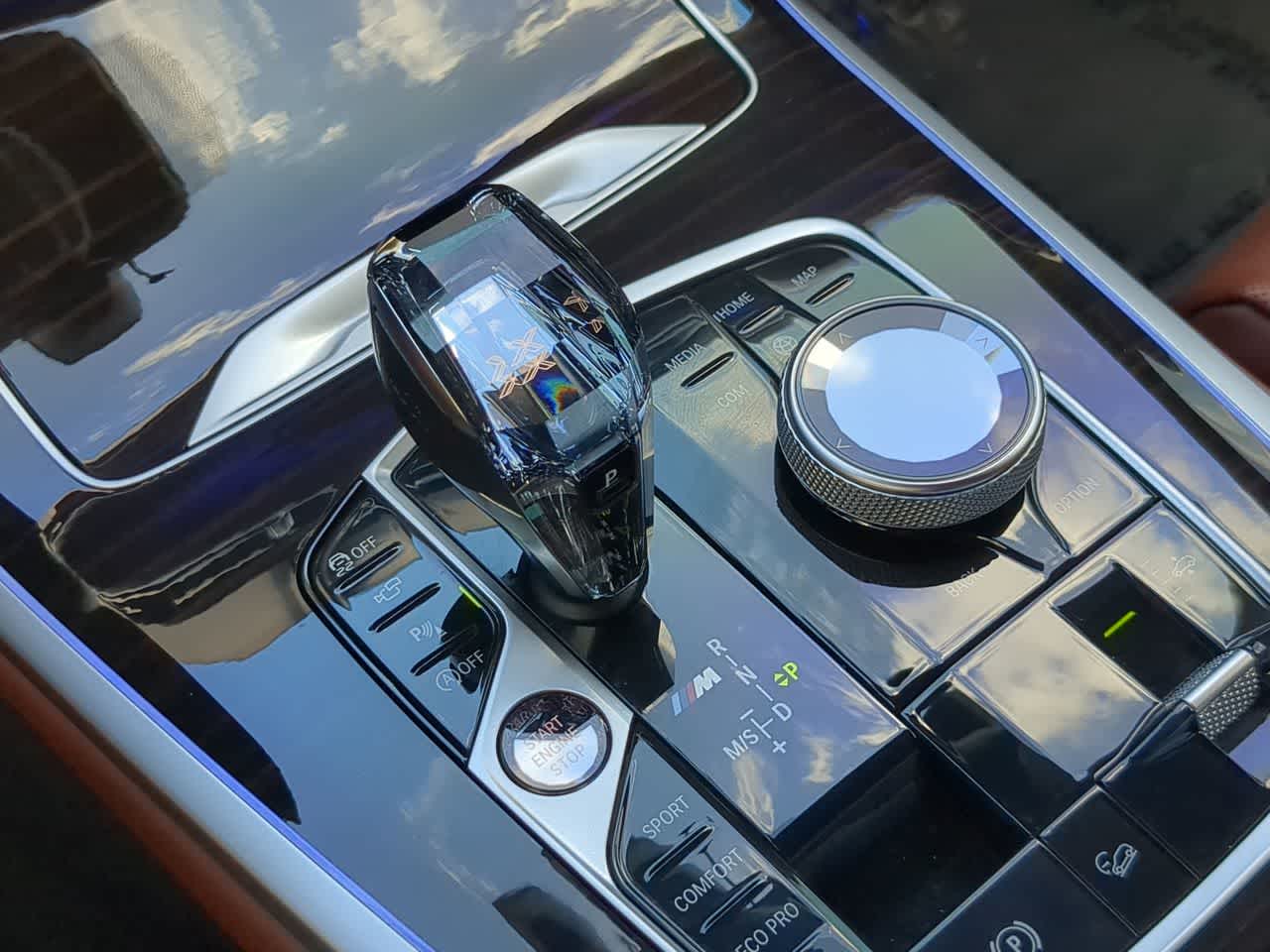 Thumbnail: 2021 BMW X7 - 35