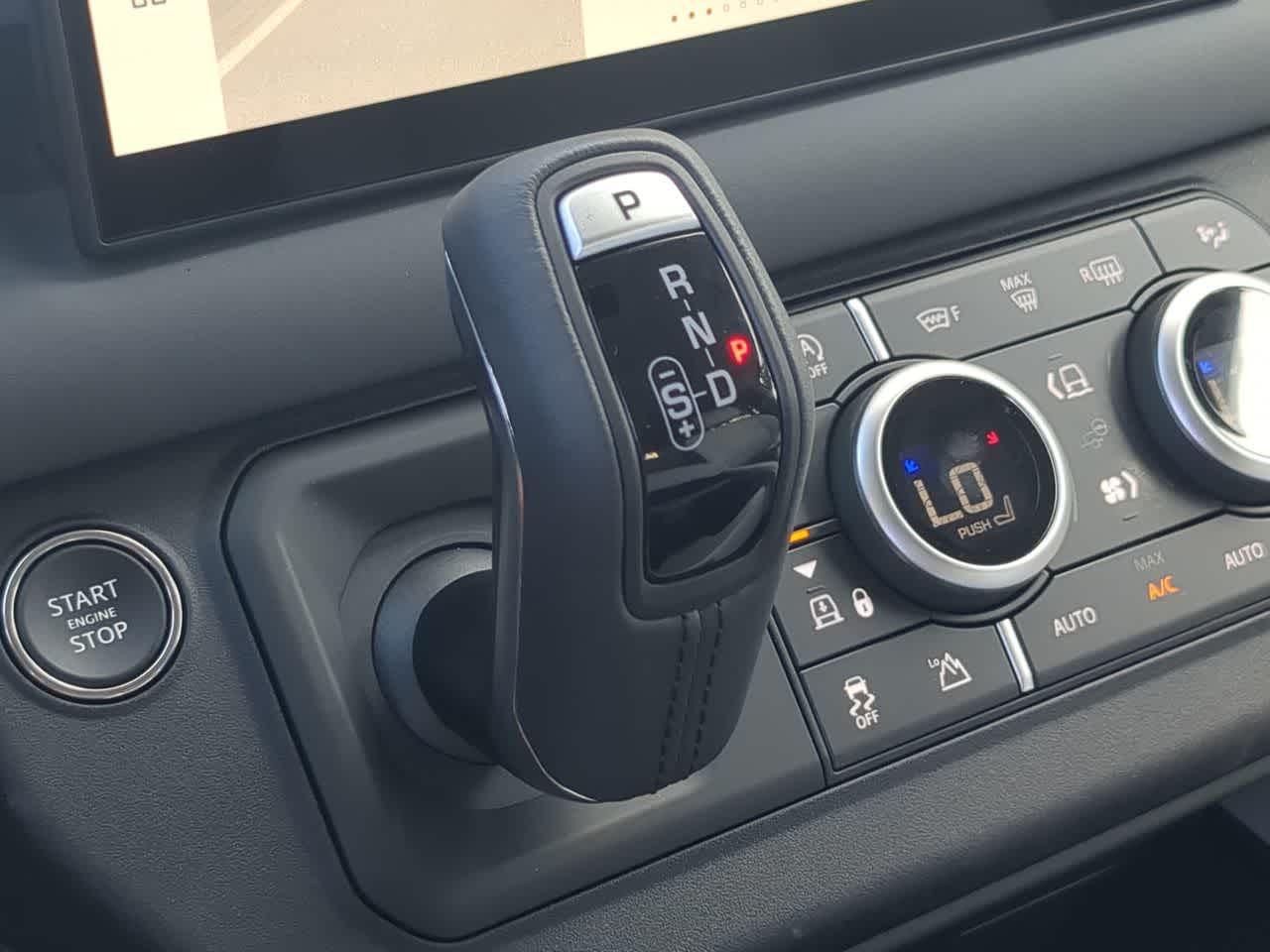 Thumbnail: 2025 Land Rover Defender - 35