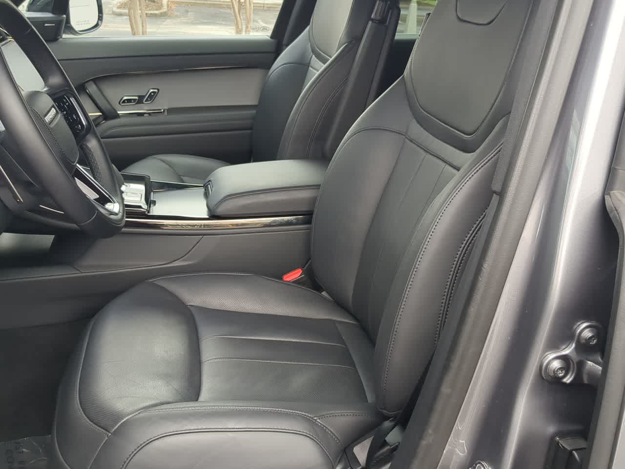 Thumbnail: 2025 Land Rover Range Rover Sport - 16