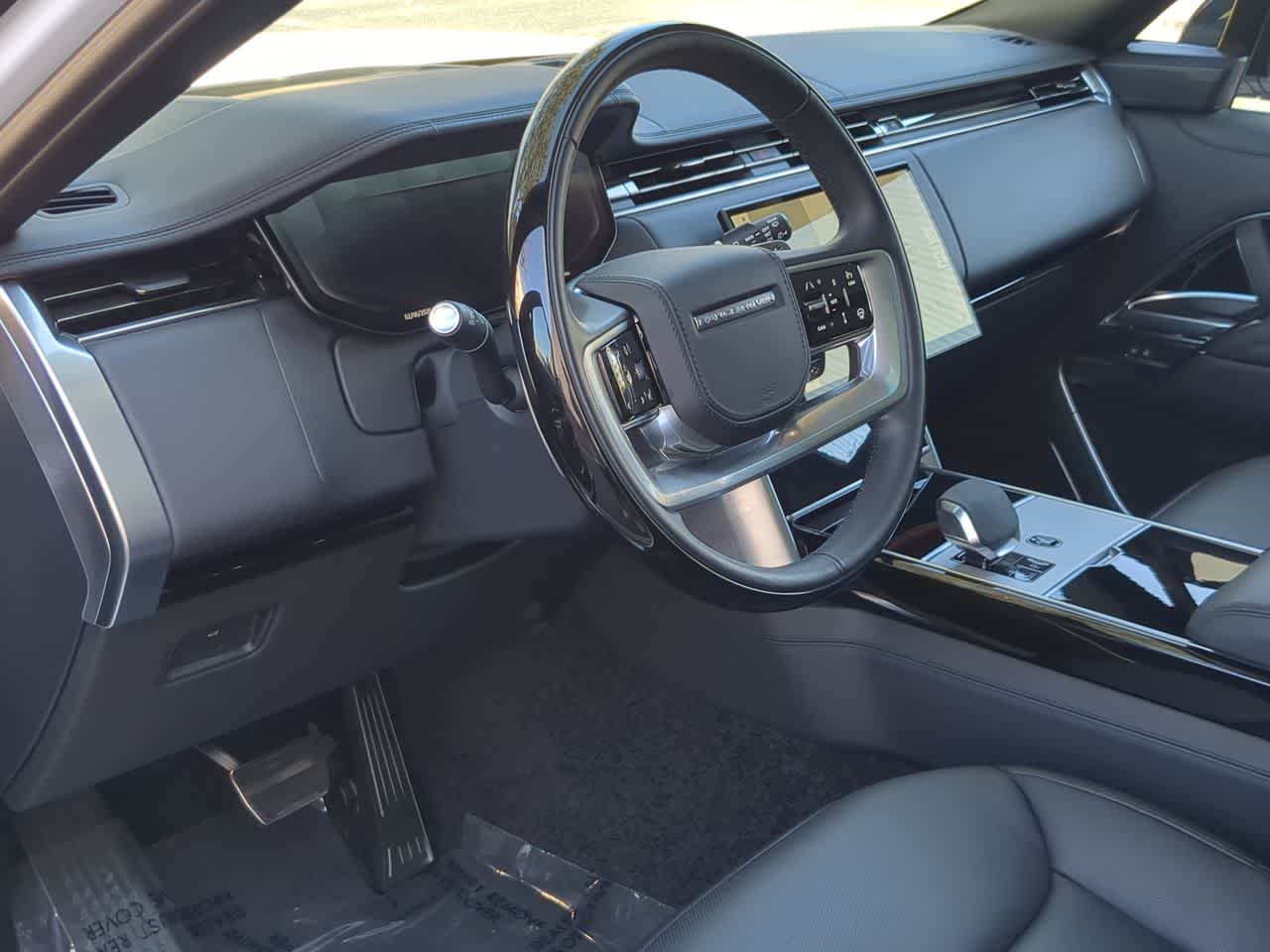 Thumbnail: 2025 Land Rover Range Rover - 10