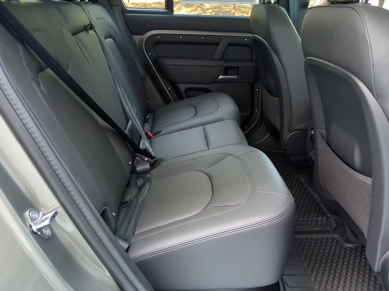 Thumbnail: 2025 Land Rover Defender - 22