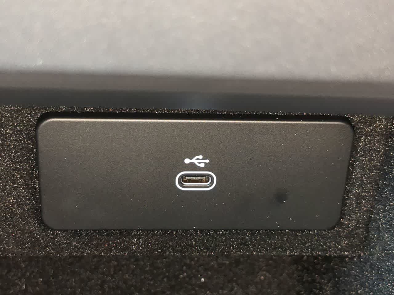 Thumbnail: 2026 Land Rover Range Rover Sport - 33