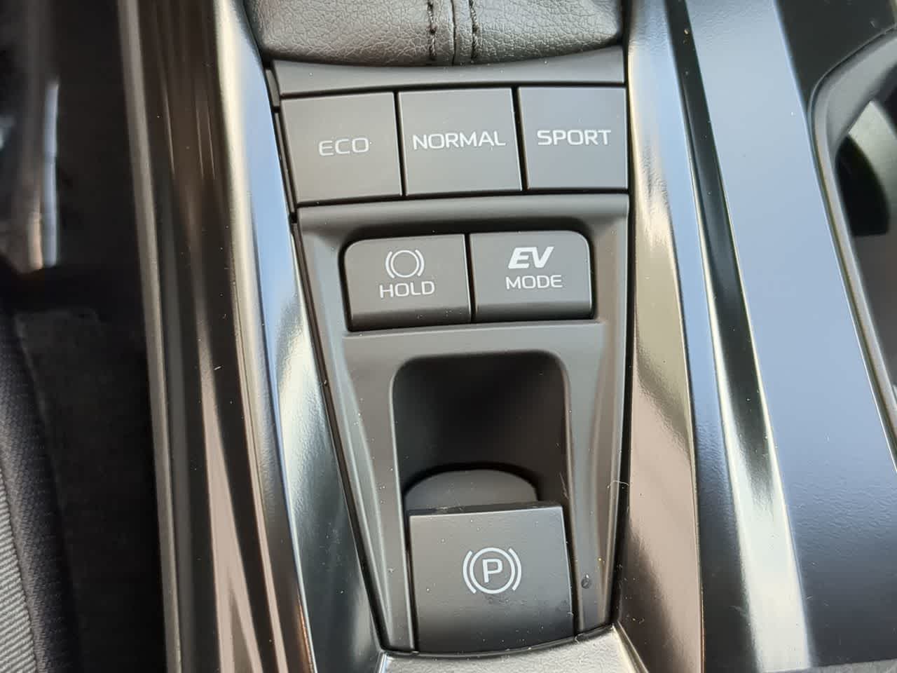 Thumbnail: 2025 Toyota Camry - 37