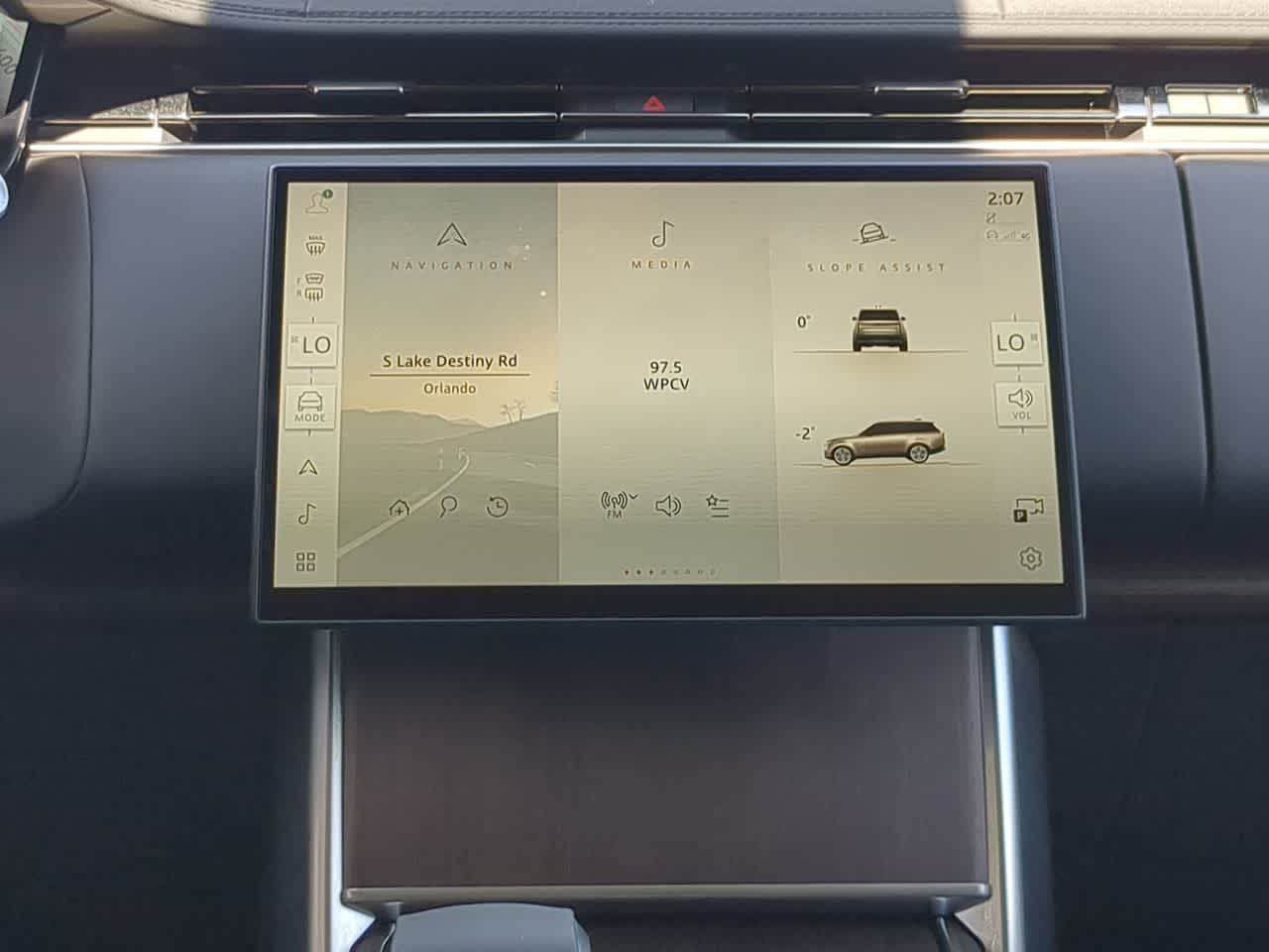 2025 Land Rover Range Rover SE - Photo 30