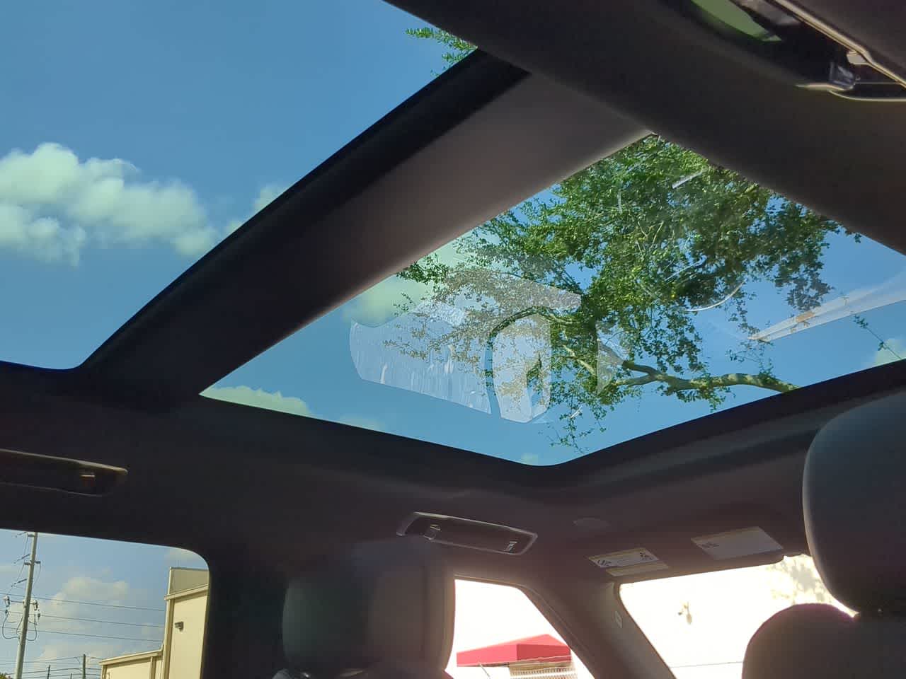 Thumbnail: 2025 Land Rover Range Rover Sport - 23