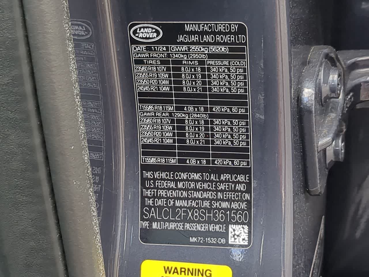 Thumbnail: 2025 Land Rover Discovery Sport - 38