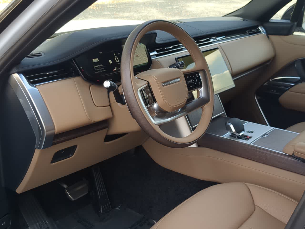 Thumbnail: 2026 Land Rover Range Rover - 10