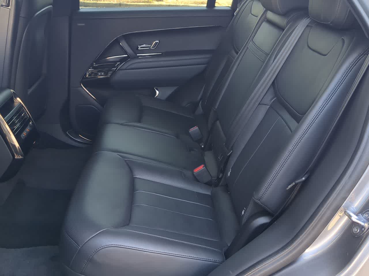 Thumbnail: 2023 Land Rover Range Rover Sport - 20