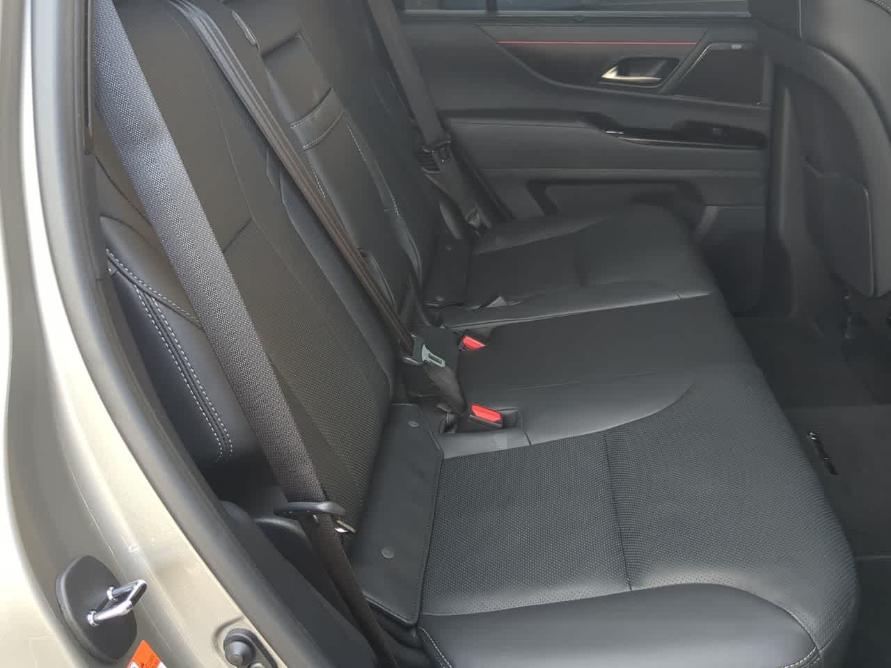 Thumbnail: 2025 Lexus LX - 22