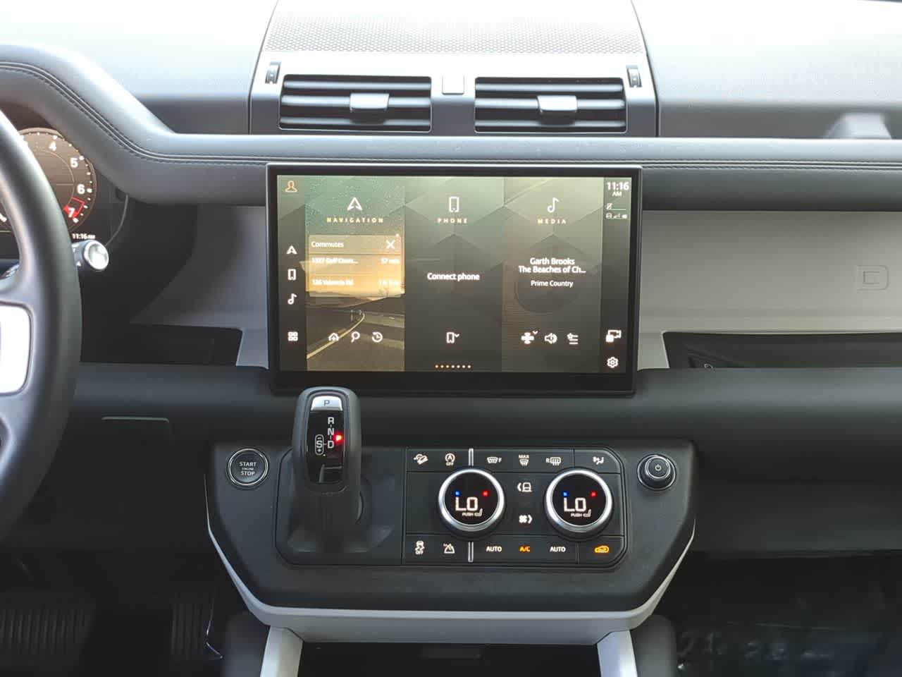 Thumbnail: 2025 Land Rover Defender - 29