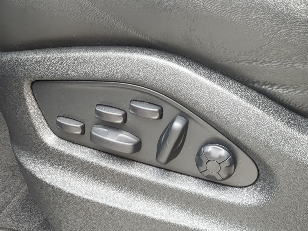 Thumbnail: 2023 Porsche Cayenne - 17