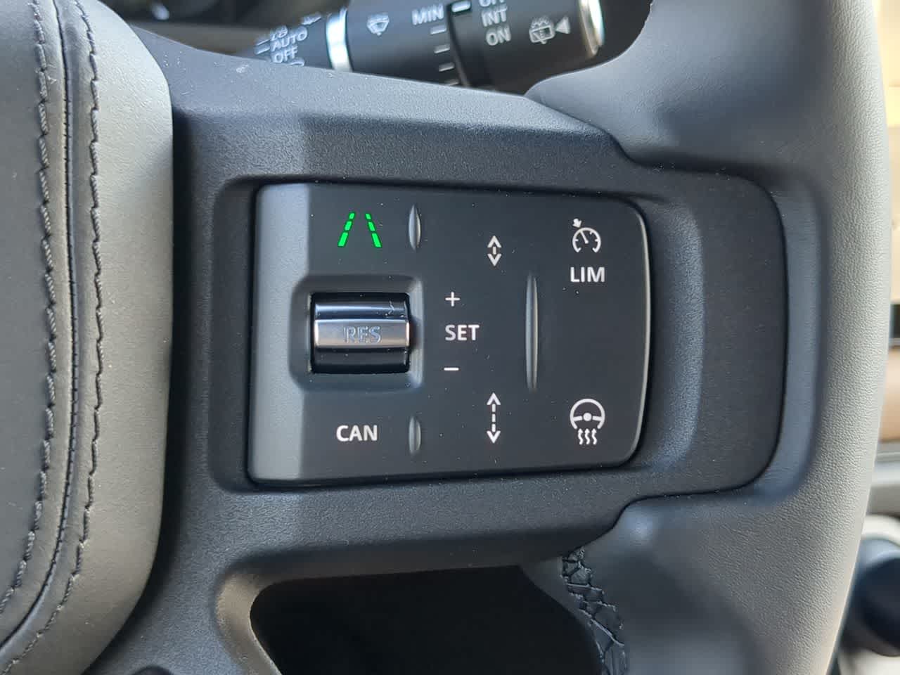 2025 Land Rover Defender 130 27