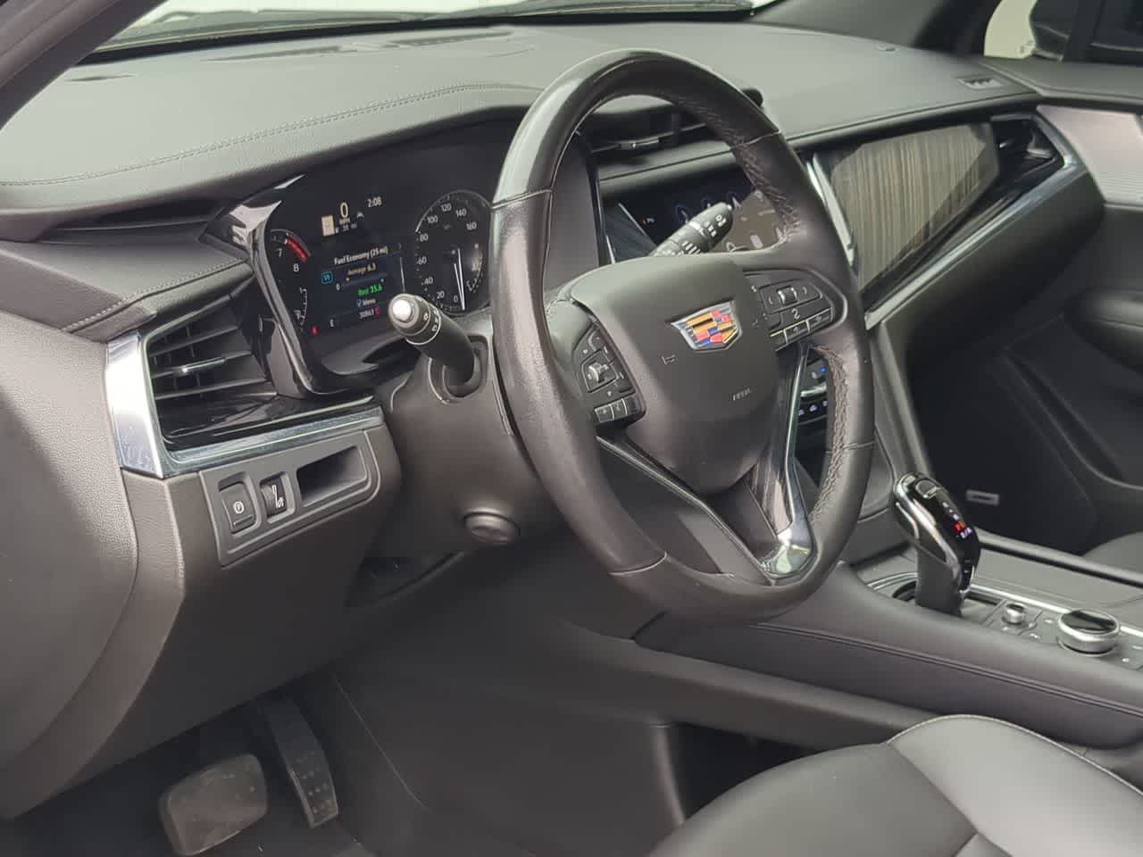 Thumbnail: 2024 Cadillac XT6 - 10