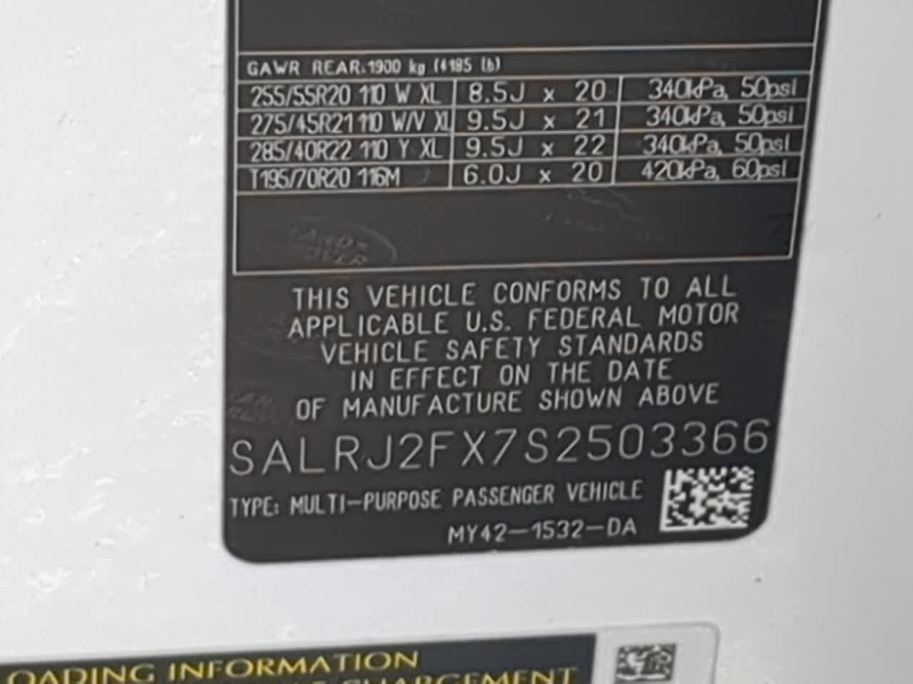 Thumbnail: 2025 Land Rover Discovery - 39