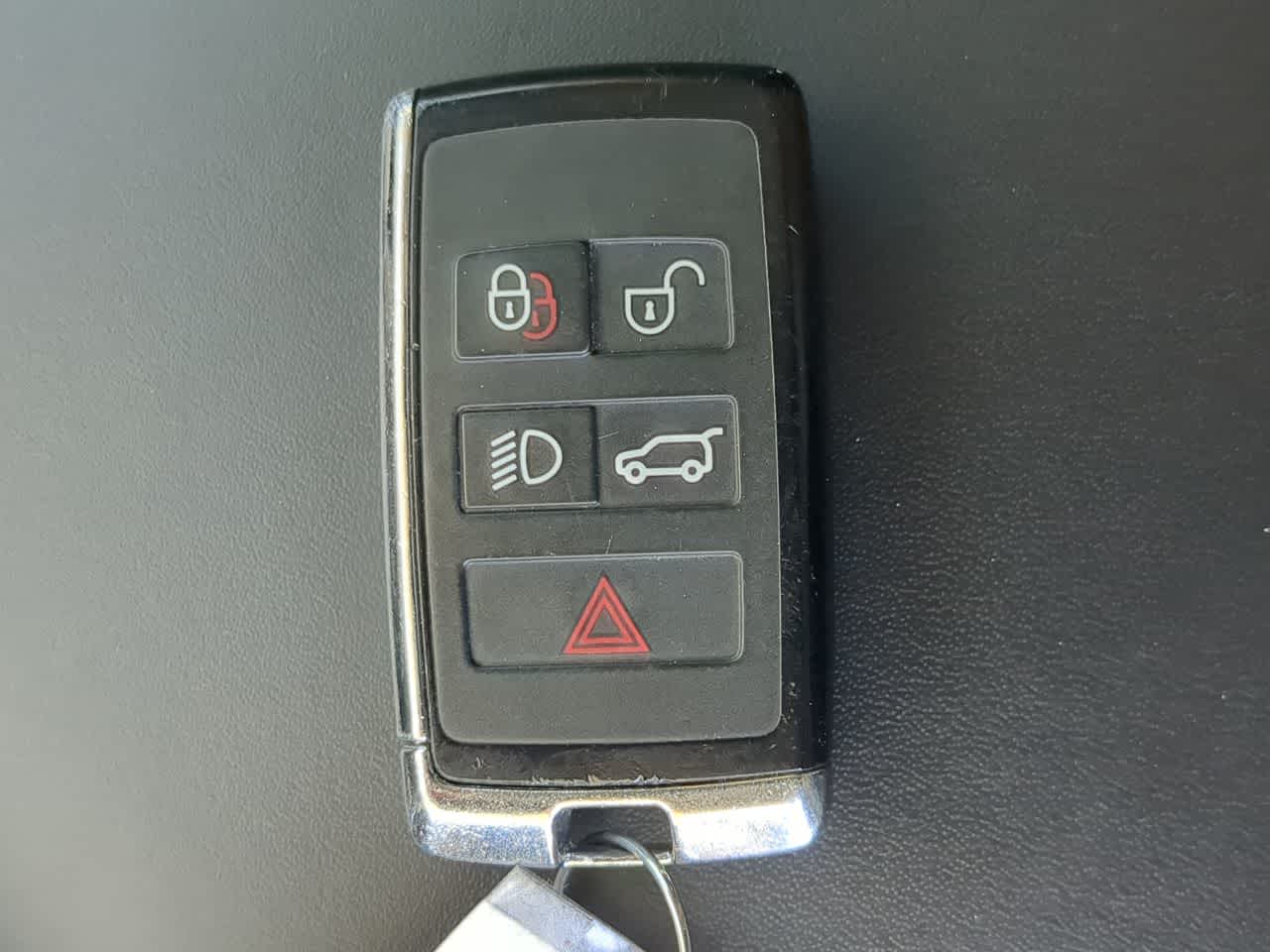 Thumbnail: 2023 Land Rover Range Rover - 36