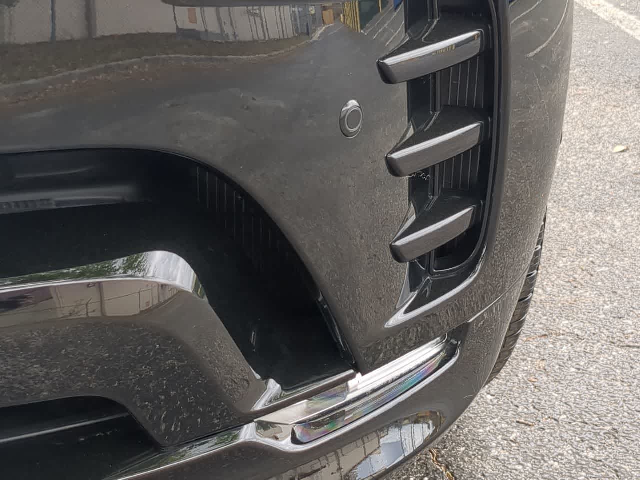 Thumbnail: 2025 Land Rover Discovery - 11