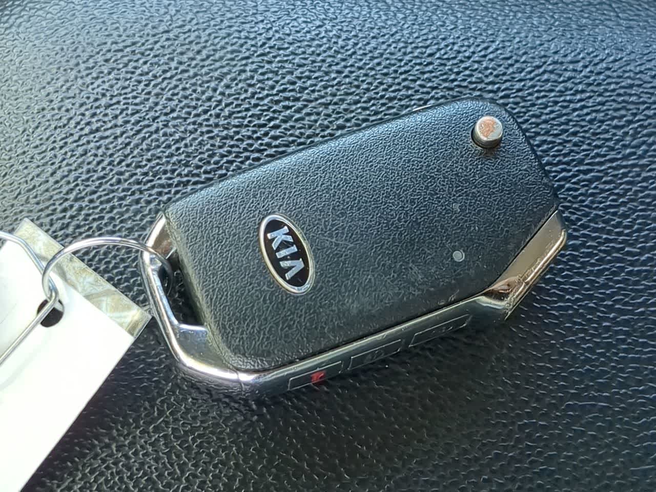 Thumbnail: 2020 Kia Forte - 33