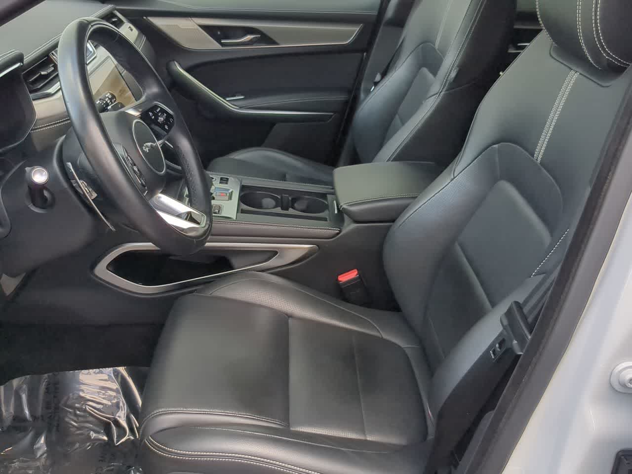 Thumbnail: 2025 Jaguar F-Pace - 15