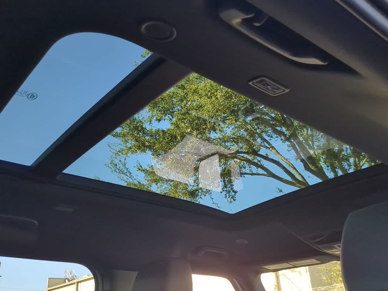 Thumbnail: 2025 Land Rover Defender - 22